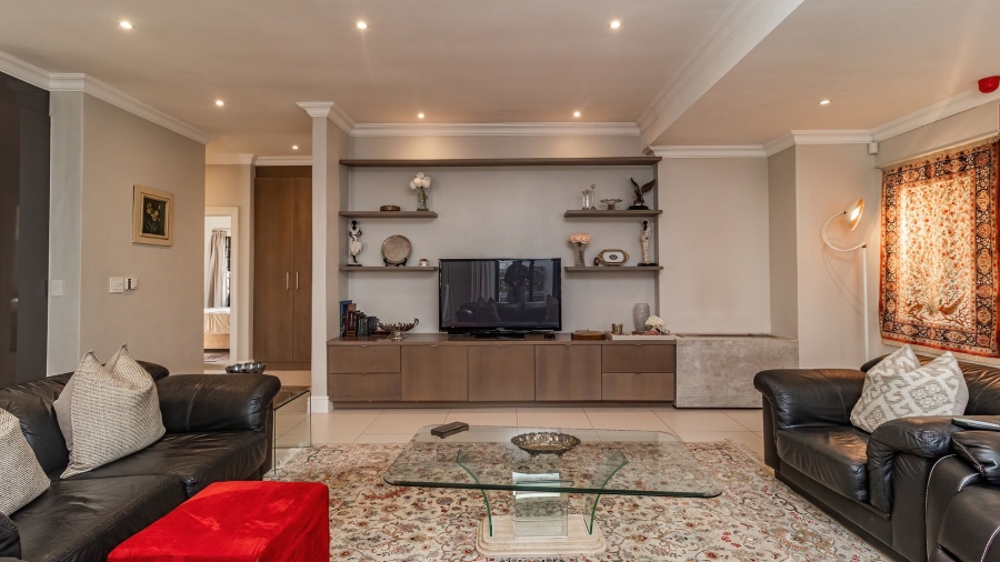 To Let 3 Bedroom Property for Rent in Claremont Upper Western Cape